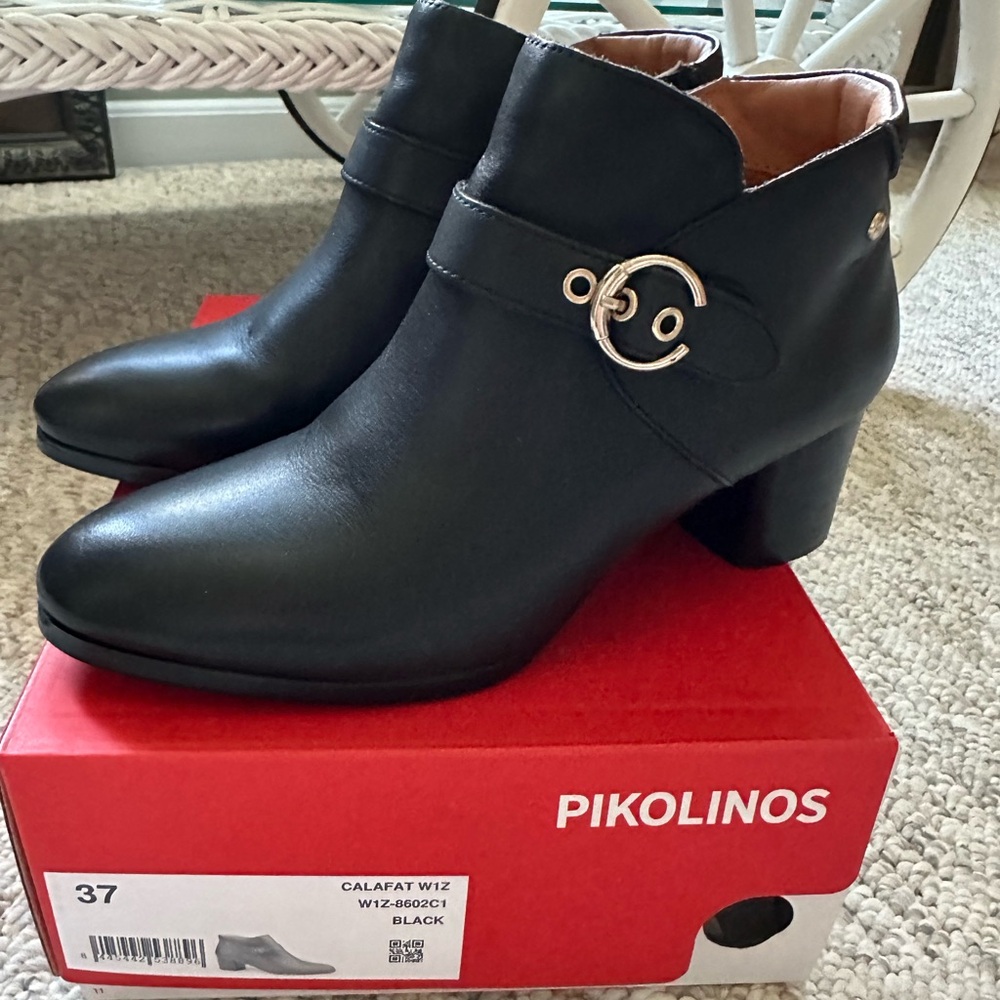 PIKOLINOS CALAFAT - Women’s high-heeled Black Leather Ankle Boots